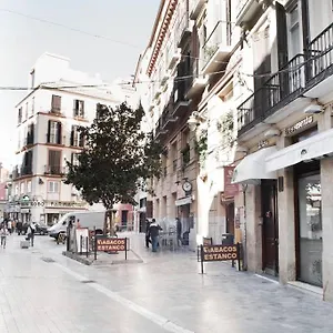 Company 34 Guest house Malaga